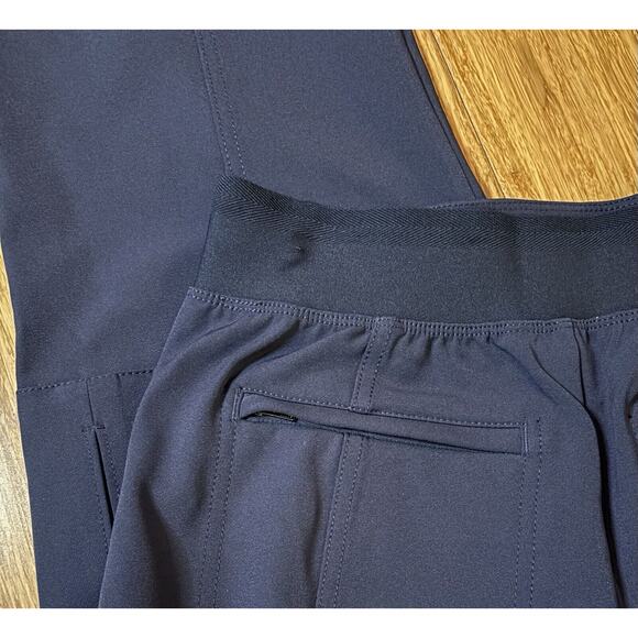 Athleta Sz. 0 Tall Endless High Rise Cargo Pant Navy NWOT $129 Gorpcore Packable - Picture 10 of 10